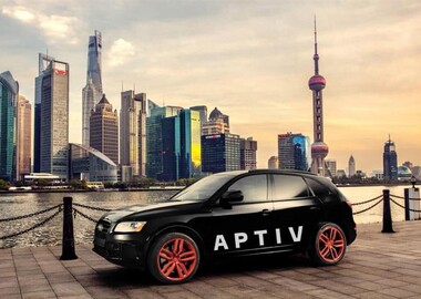Aptiv_Auto mit Aufschrift